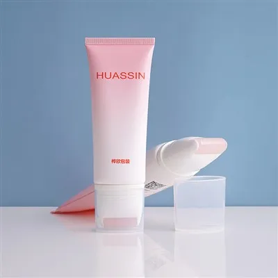 D40 Face Cream Foundation Container Neck Cream Tube With Roller Applicator